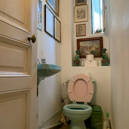 بيت ضيافة A Montmartre